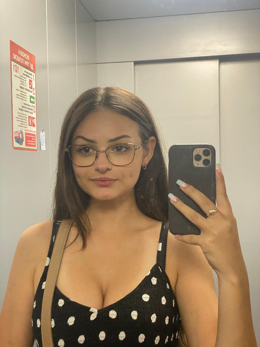 Sexy model Stacy in Minneapolis